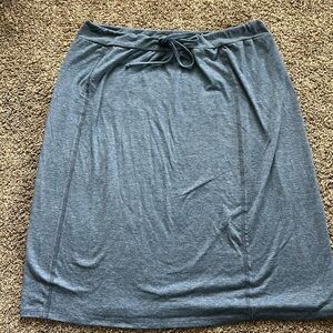 Downeast skirt sz L washed blue